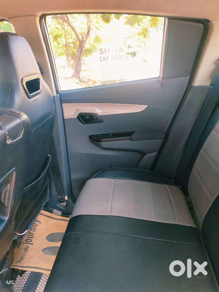Mahindra Kuv 100 Nxt K6 Plus