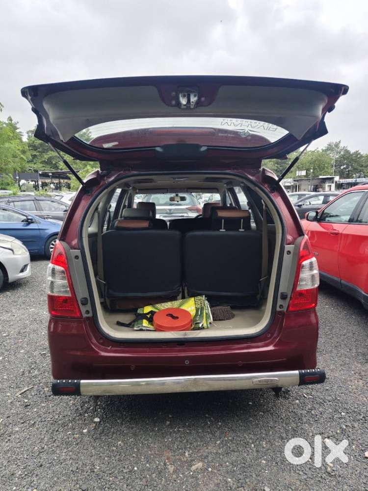 Toyota Innova 2.5 Gx 8 Str Bs-iii, 2014, Diesel
