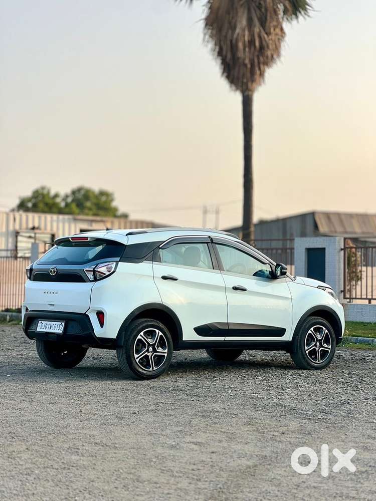 Tata Nexon 1.2 Revotron Xm (s), 2021, Diesel