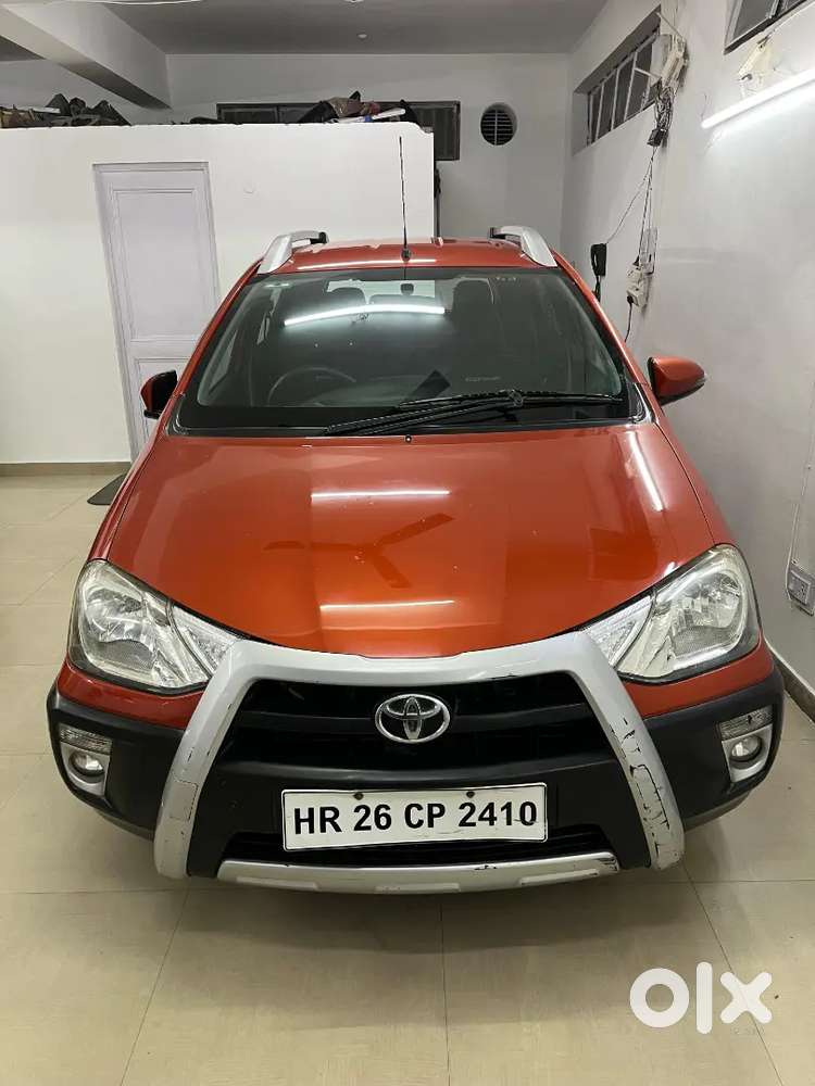 Toyota Etios Cross 2015