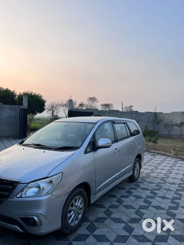 Toyota Innova Diesel 2014