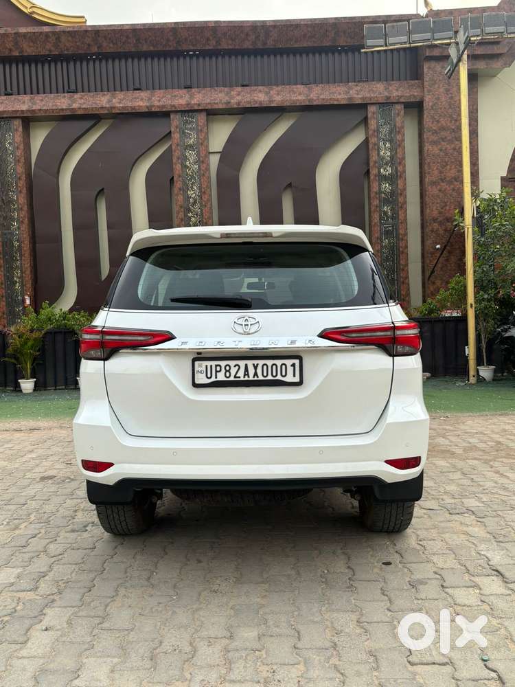 Toyota Fortuner 4x2 At 2.7 Petrol, 2025, Petrol