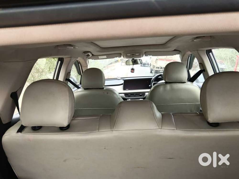 Mahindra Xuv700 2.2 Ax 3 Diesel At 5 Str, 2021, Diesel