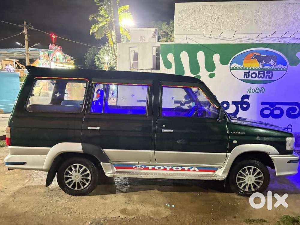 Toyota Qualis 2002 Diesel 18000 Km Driven