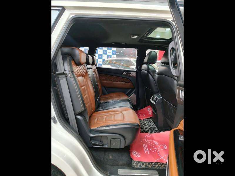 Mahindra Alturas G4 4wd At, 2021, Diesel