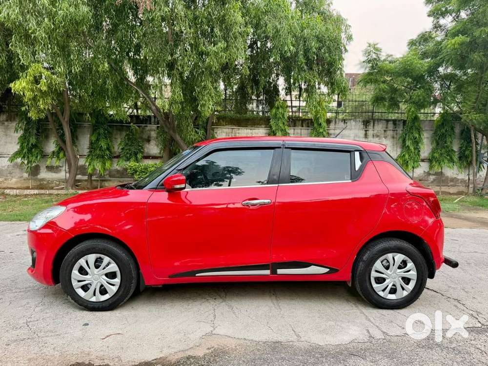 Maruti Suzuki Swift Vxi + Manual, 2021, Petrol