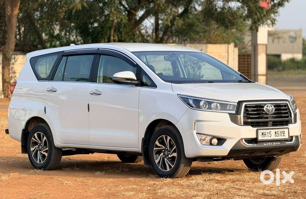 Toyota Innova Crysta 2.4 V 8 Str, 2023, Diesel