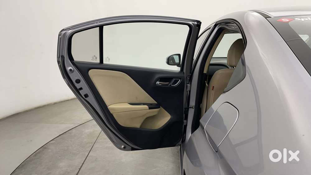 Honda City I-vtec V, 2022, Petrol