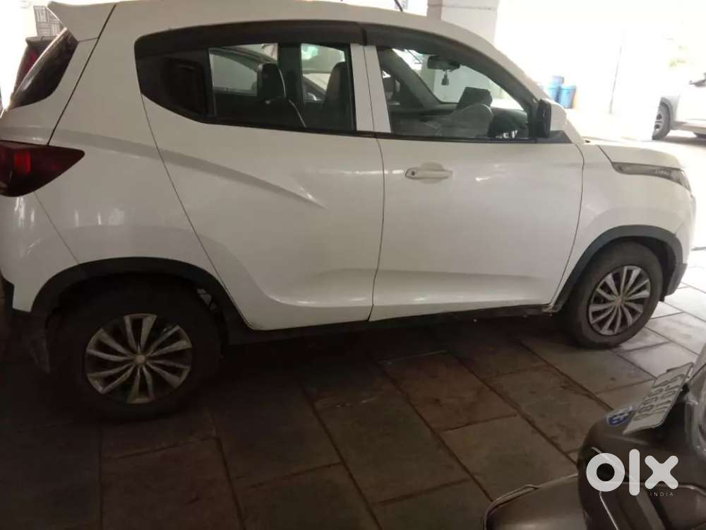 Mahindra Kuv 100 K4 6seater