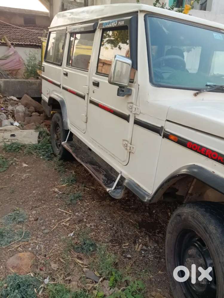 Bolero 9 Seater Gadi Condition No 1