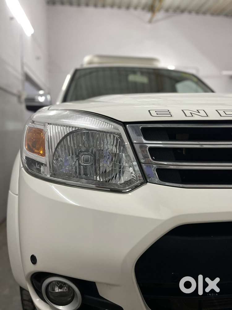 Ford Endeavour 3.2 Titanium At 4x4, 2014, Diesel
