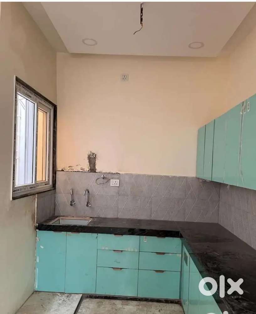 3bhk available for rent in saddu in closed campus newly construction
