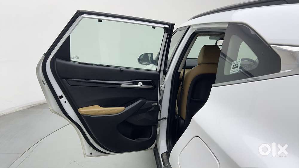 Kia Seltos 1.5 Htx+ Petrol At, 2023, Petrol