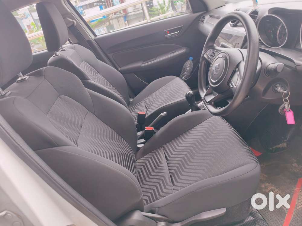 Maruti Suzuki Swift Vxi Optional, 2022, Petrol