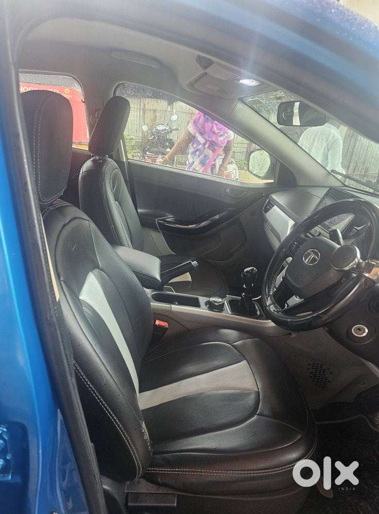 Tata Nexon 1.5 Revotorq Xm (s), 2017, Diesel