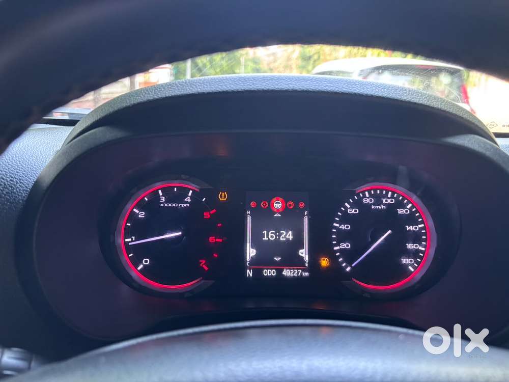 Mahindra Thar 2.2 Lx Convertible Diesel At 4 Str, 2022, Diesel