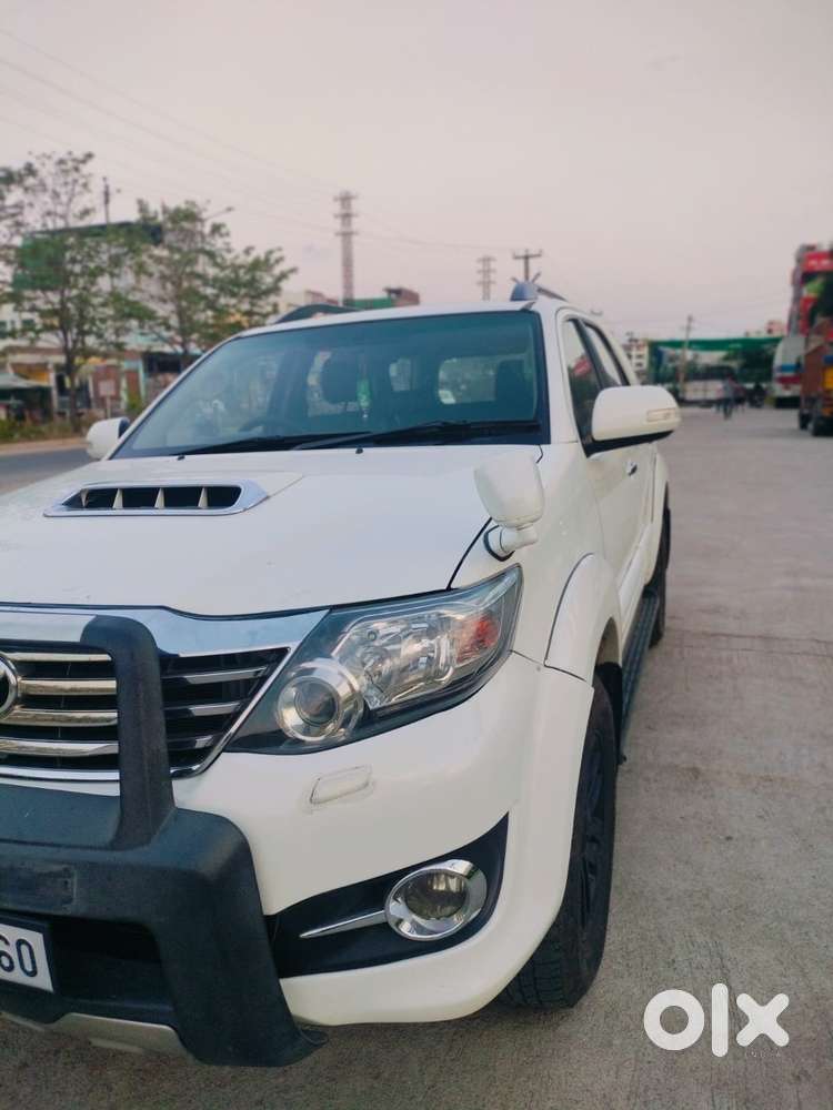 Toyota Fortuner 3.0 4x4 Manual, 2015, Diesel