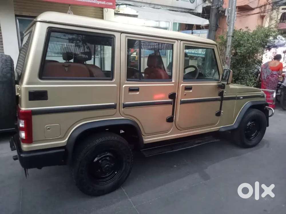 Mahindra Bolero Neo 2002