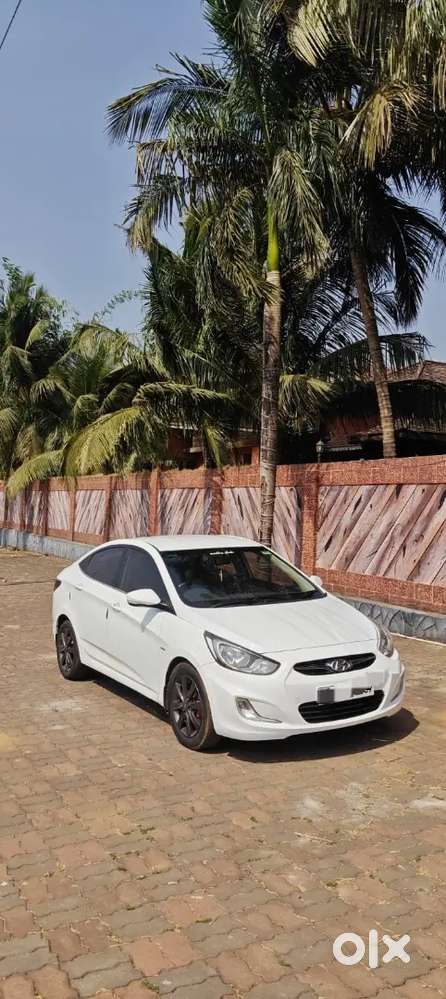 Hyundai Verna 1.6 Ex Crdi 2013