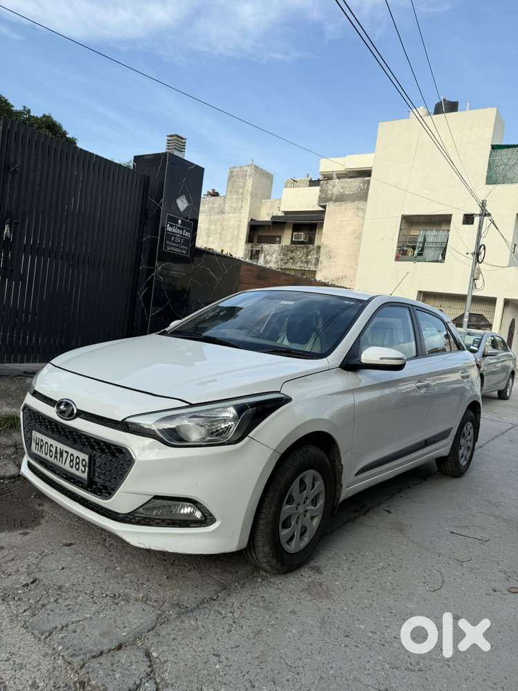 Hyundai Elite I20 Sportz (o) 1.4, 2017, Petrol