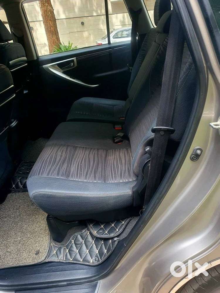 Toyota Innova Crysta 2.4 Vx Mt 8s, 2017, Diesel
