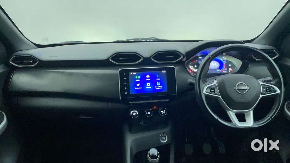 Nissan Magnite 1.0 Xv Premium, 2021, Petrol