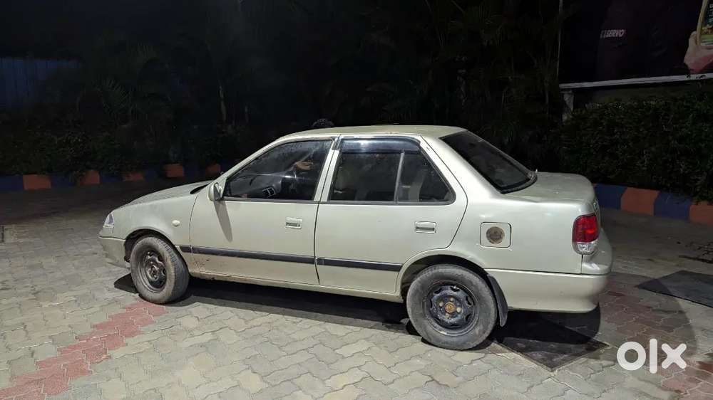 Maruti Suzuki Esteem 2007