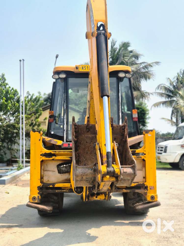 Mahindra Vision S Sub-4metre Suv Others, 2016, Diesel