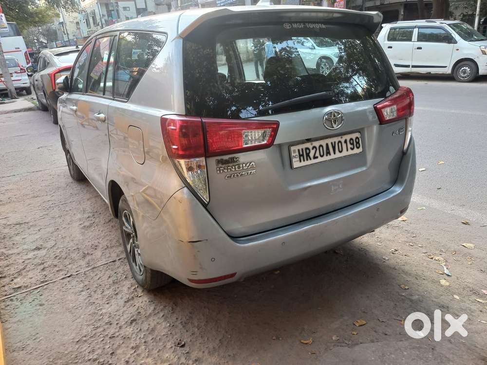 Toyota Innova Crysta 2.4 G Mt 8s, 2022, Diesel