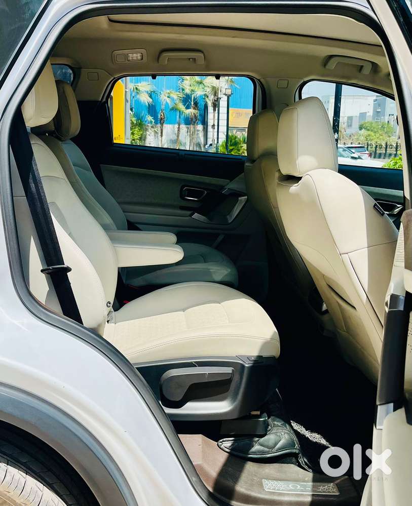 Tata Safari Accomplished Plus Dark Edition At, 2024, Diesel