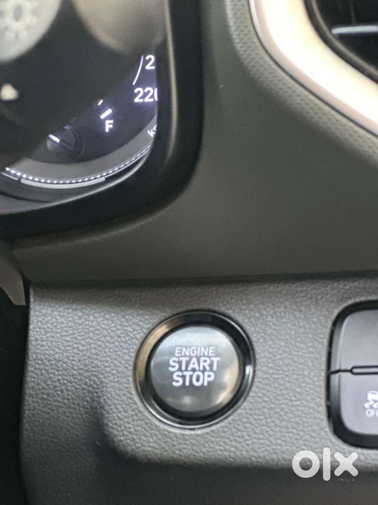 Hyundai Venue Sx+ At, 2021, Petrol