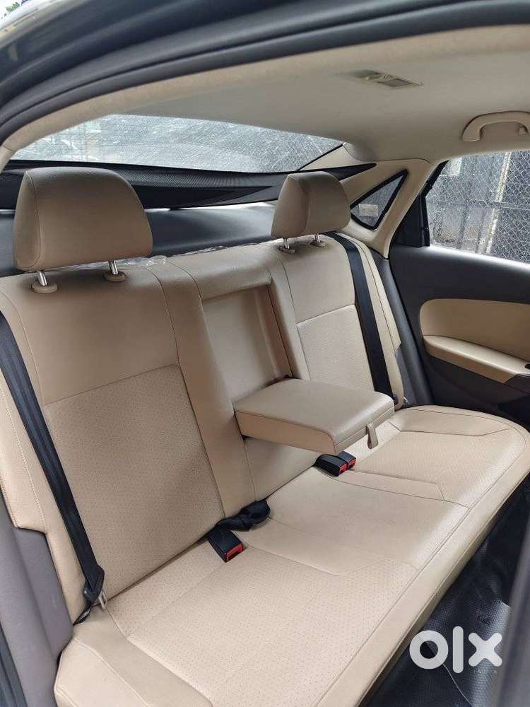 Volkswagen Vento 1.2 Tsi Highline At, 2016, Petrol