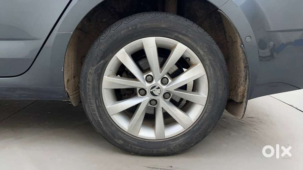Skoda Octavia 2.0 L K Tsi At, 2018, Petrol