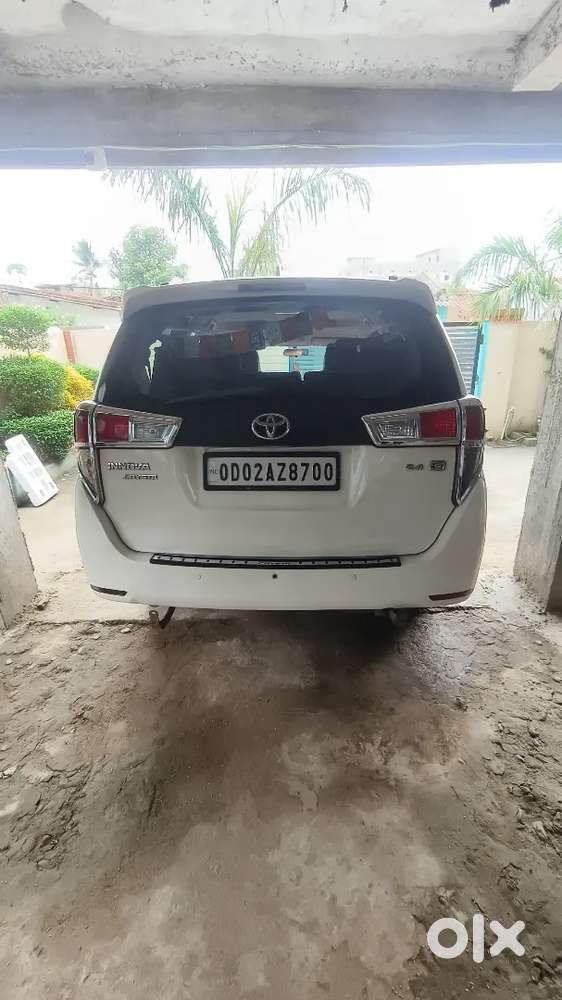 Toyota Innova Crysta 2018 Diesel Well Maintained