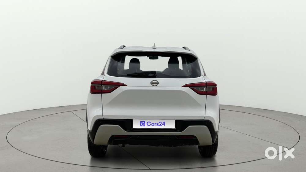 Nissan Magnite Xv Turbo Red Edition, 2022, Petrol