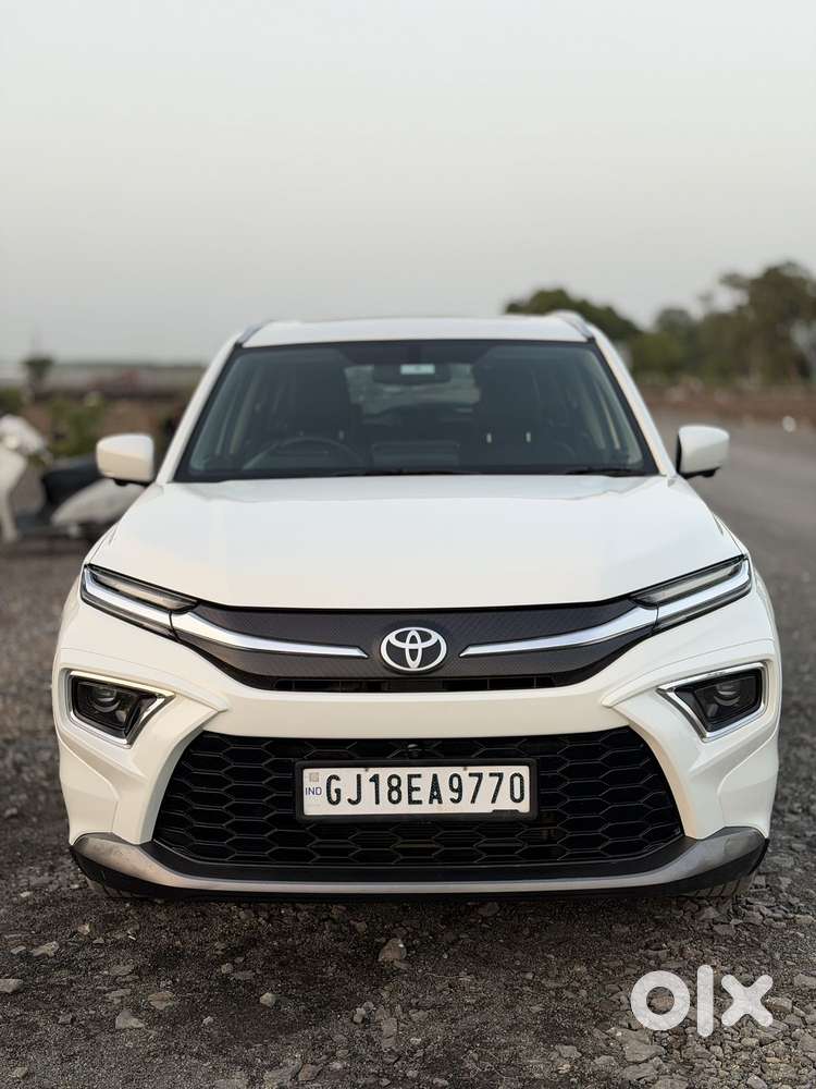 Toyota Urban Cruiser Hyryder 1.5 V Hybrid, 2023, Petrol