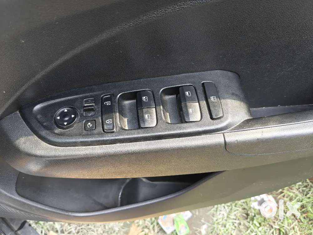 Venue Sx Turbo With Sunroof