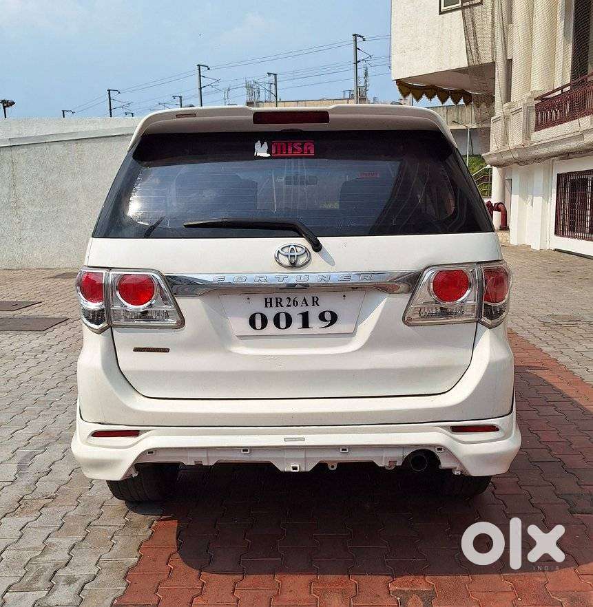 Toyota Fortuner 3.0 4x2 Automatic, 2012, Diesel