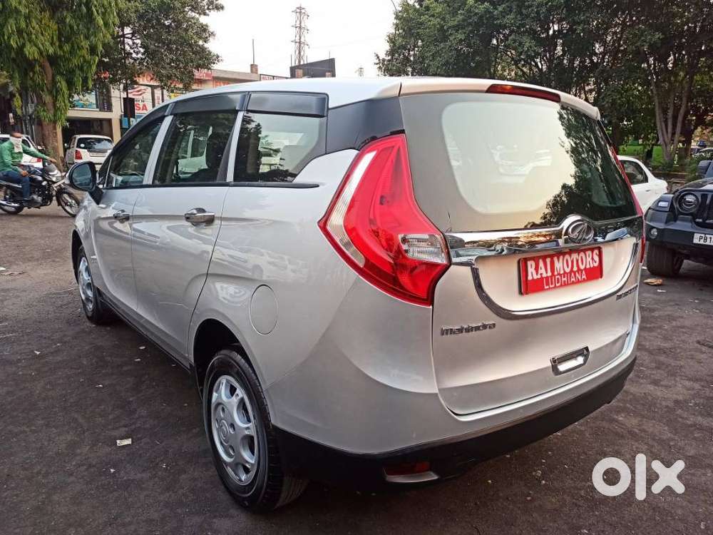 Mahindra Marazzo