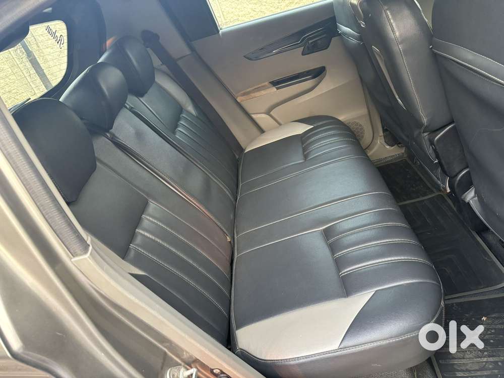 Mahindra Kuv 100, 2017, Petrol