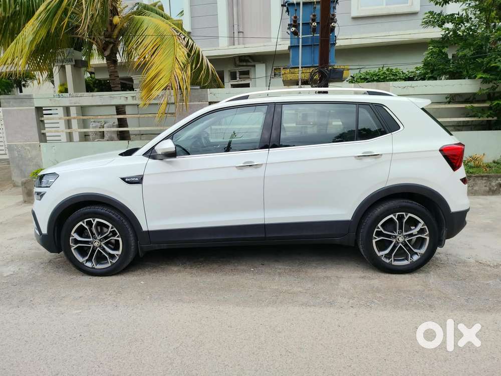 Skoda Kushaq 1.0 Tsi Style At, 2023, Petrol