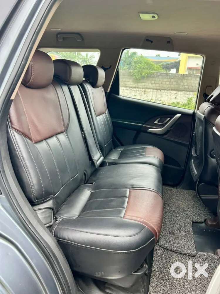 Mahindra Xuv500 W8
