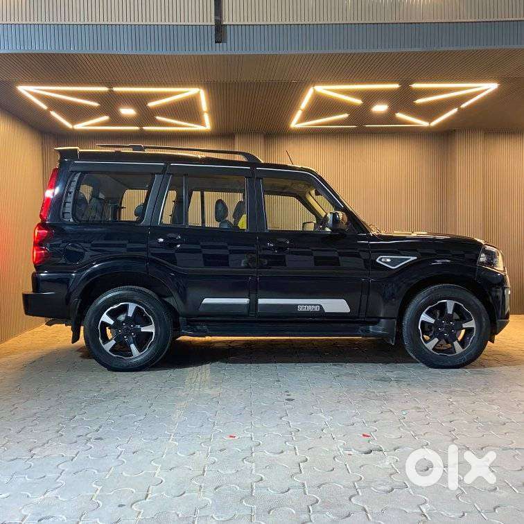 Mahindra Scorpio Classic 2.2 S 11 Mt 7 Str, 2024, Diesel
