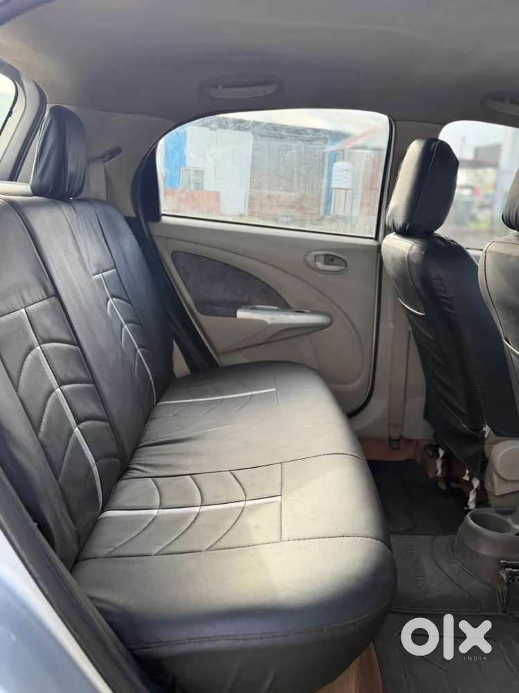 Toyota Etios 1.5 V, 2016, Petrol