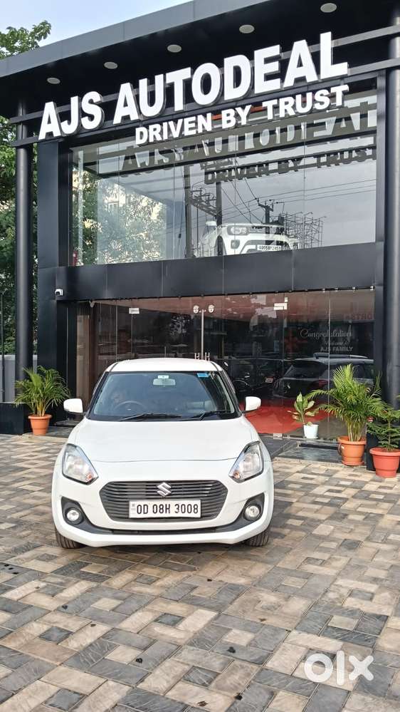 Maruti Suzuki Swift Vxi, 2018, Petrol