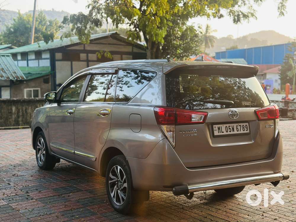 Toyota Innova Crysta 2.4 V 8 Str, 2021, Diesel