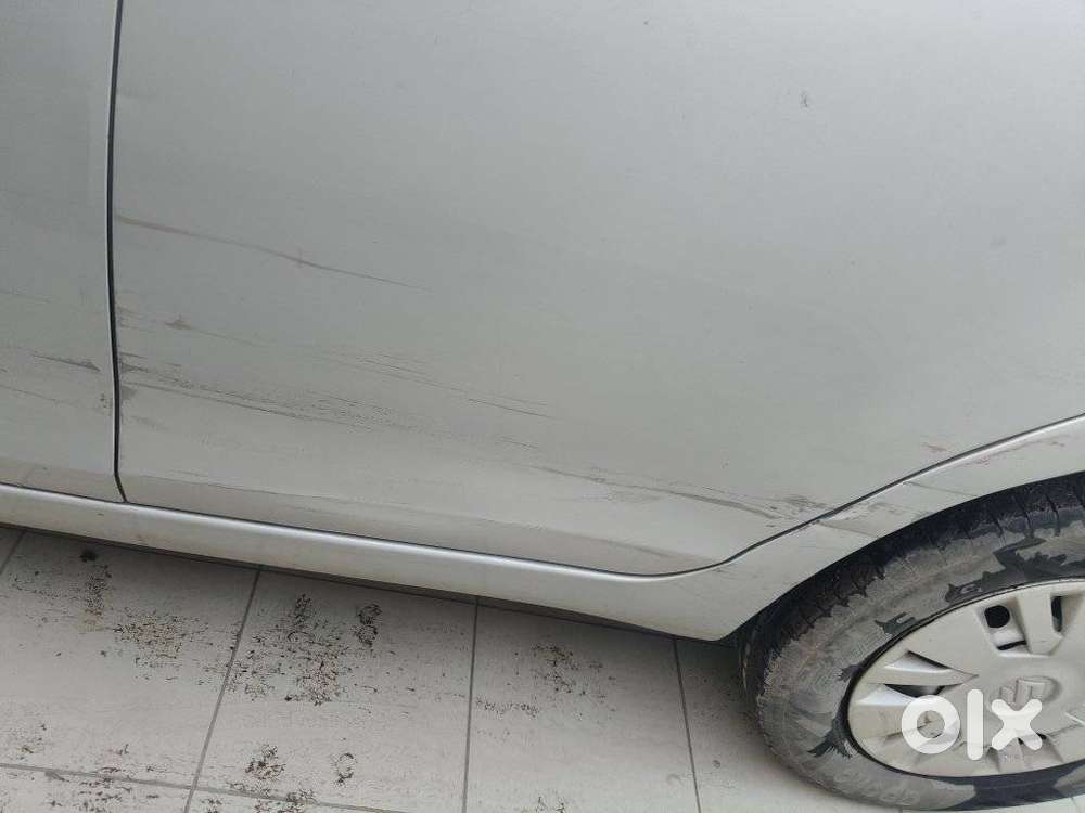 Maruti Suzuki Swift Lxi Option, 2011, Petrol