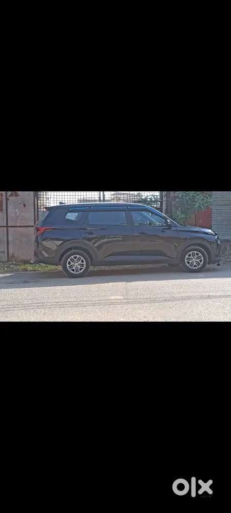 Kia Carens 1600 Petrol 1500 Km Driven