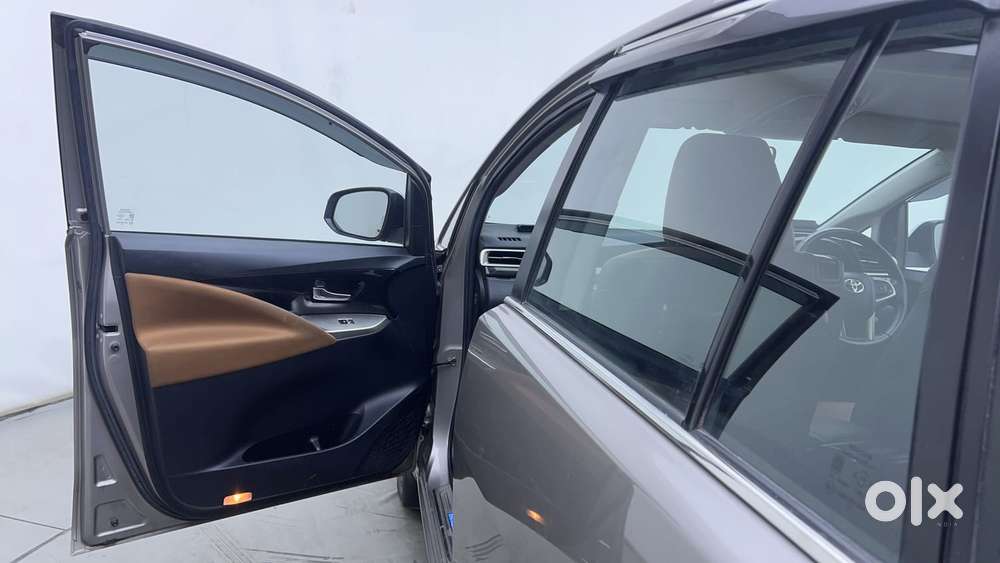 Toyota Innova Crysta [2020-ongoing] 2.7 Zx At 7 Str, 2022, Petrol