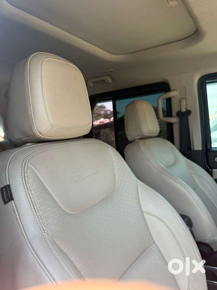Mahindra Thar Roxx 2025